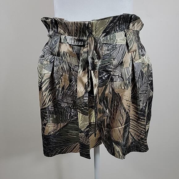 L'agence Shorts Womens 6 Green Belted High Waisted Silk Palms Camo Luxury - Picture 1 of 12